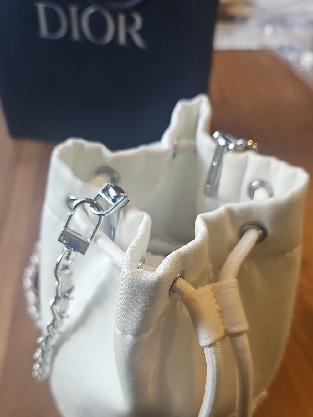 Dior White Drawstring Mini Bucket Bag GWP with Star Charm And Gift Bag - Picture 9 of 9